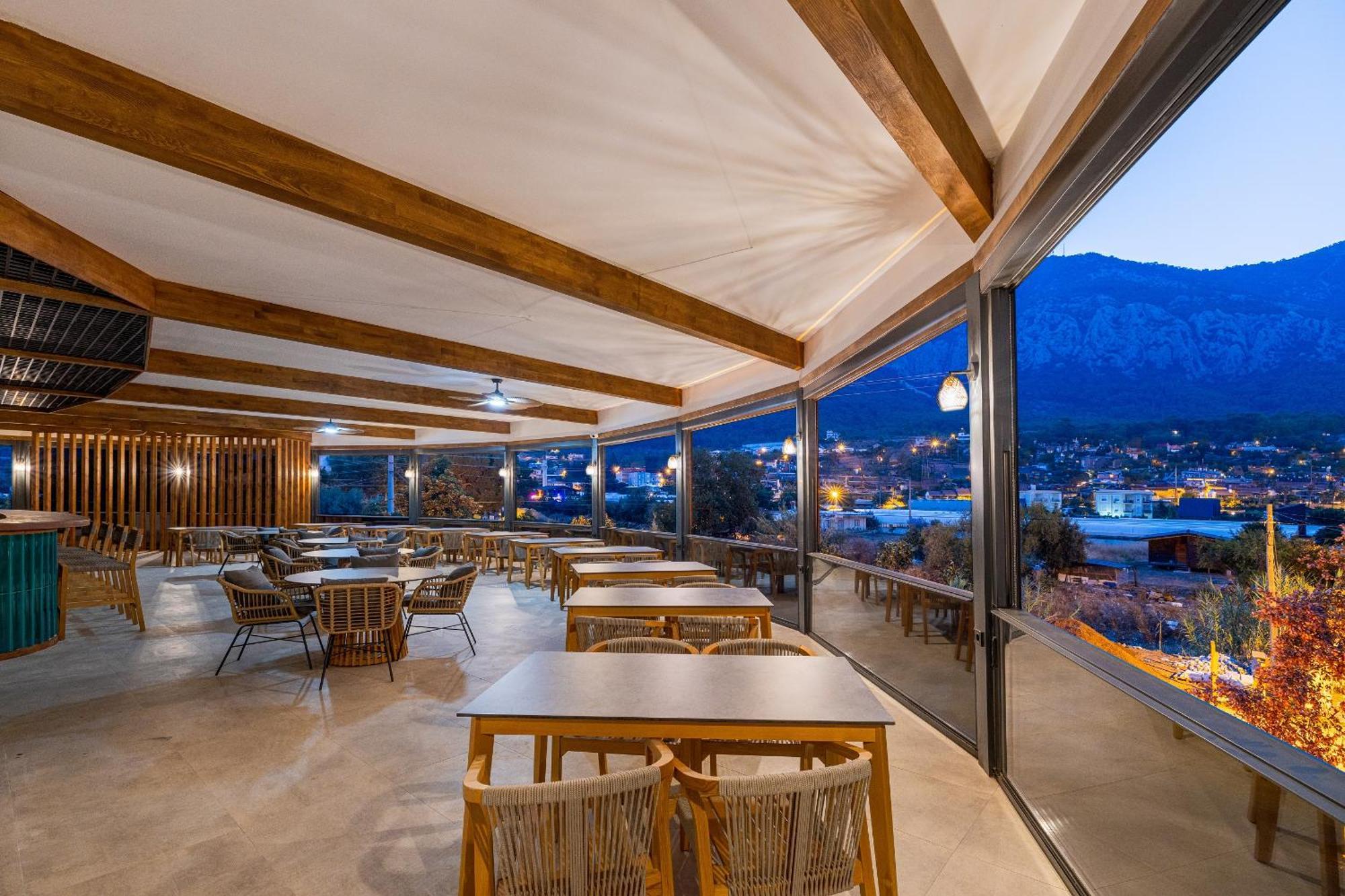 Rota Kilidonia Karaoez Suites&Villas Esterno foto