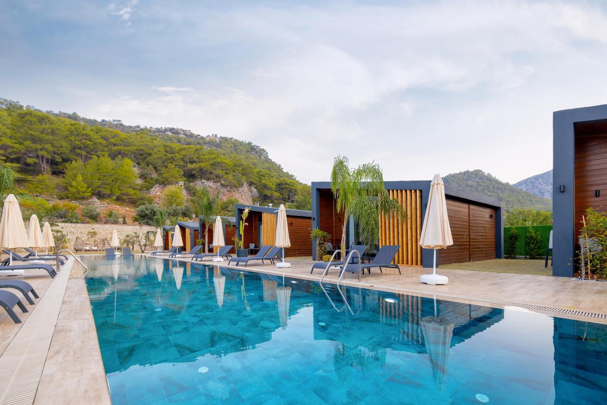 Rota Kilidonia Karaoez Suites&Villas Esterno foto