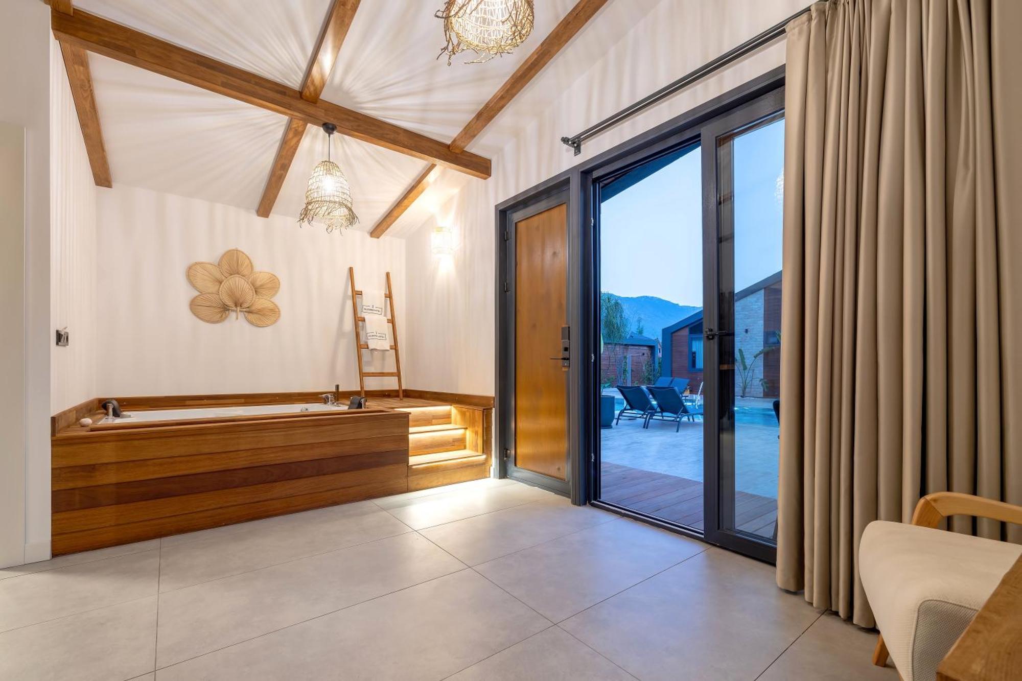 Rota Kilidonia Karaoez Suites&Villas Esterno foto